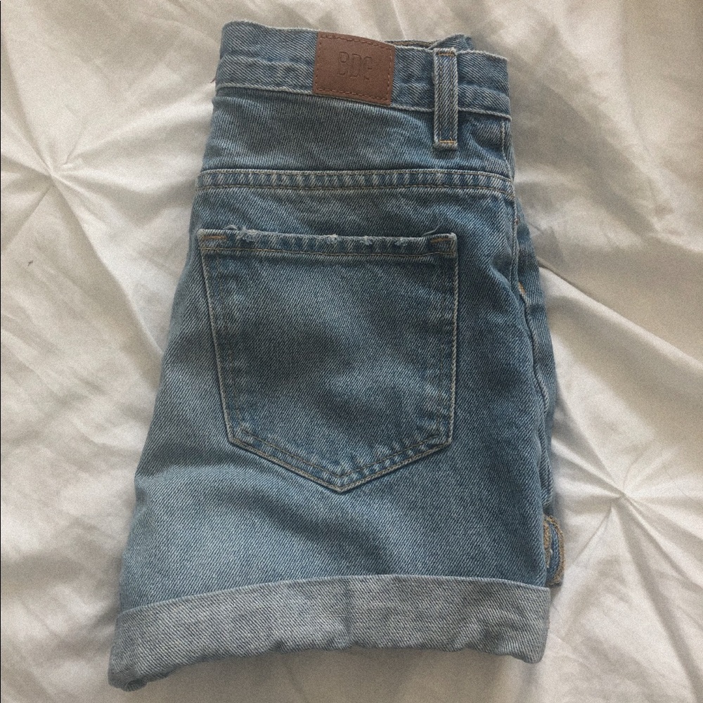 Urban Outfitter BDG Mom Jean Shorts
